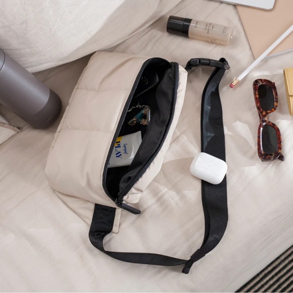 Calpak Luca belt bag. - Picture 2 of 3